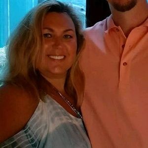 Meet your Posher, Dena